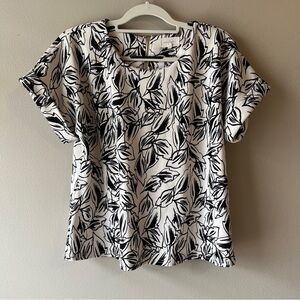 MELLODAY Monochrome Leaf Print Short Sleeve Top